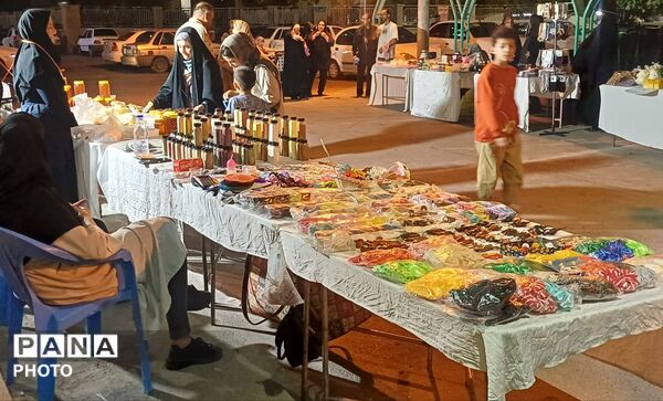 تجلی خودکفایی بانوان کارآفرین در نمایشگاه اقتصاد مقاومتی اراک