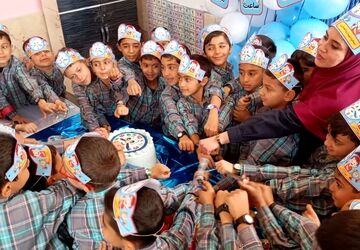 جشن یادگیری خلاقانه آموزش ساعت