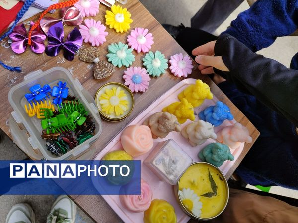 بازارچه کسب و کار در دبیرستان میرزا جعفر سروقد