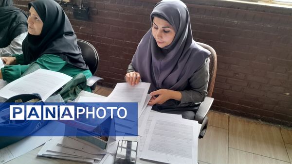 آغاز ثبت نام  دبیرستان میثاق منطقه تبادکان