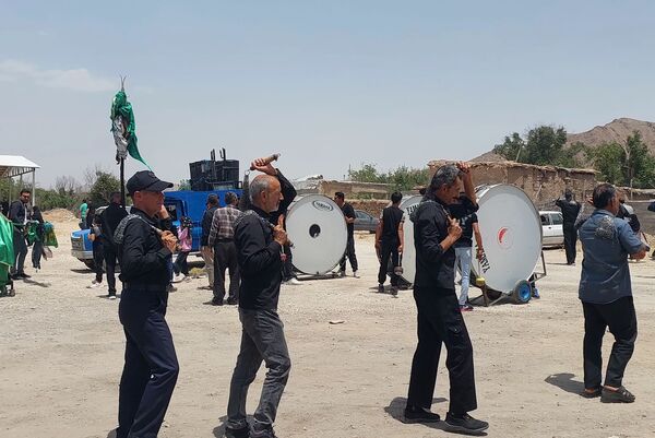 مراسم عزاداری و زنجیرزنی روز عاشورا در روستای جعفرآباد بوانات