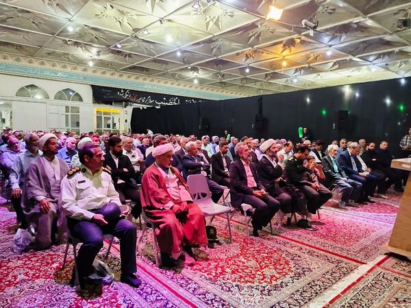 همایش مسئولین هیات مذهبی و مداحان اهل بیت علیهم السلام در شهرستان کاشمر