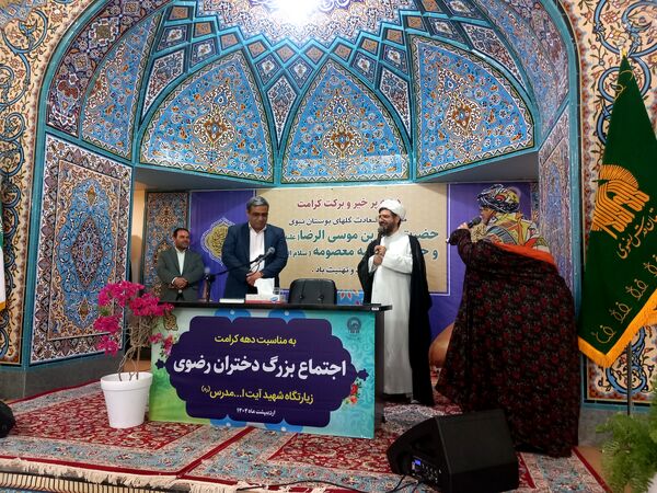 برگزاری اجتماع بزرگ دختران رضوی در شهرستان کاشمر 