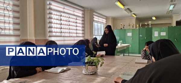 قرائت قرآن هدیه دانش آموزان دبیرستان شهید عیسی وند به روح سید حسن نصرالله