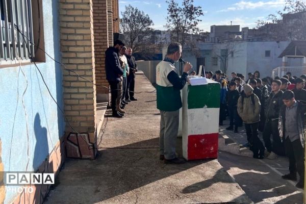 عطر رضوی در دبیرستان شهید مصطفی خمینی پیچید