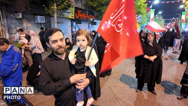 «باید برخاست»؛ شب‌های زنجان، روایت همدلی با رهبر شهید