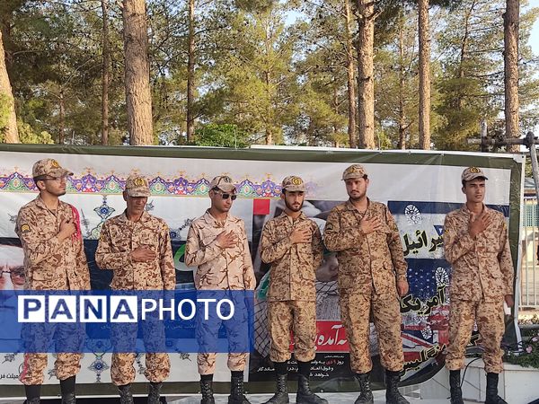 ویژه برنامه میهمانی لاله‌ها در آرامگاه شهید مدرس