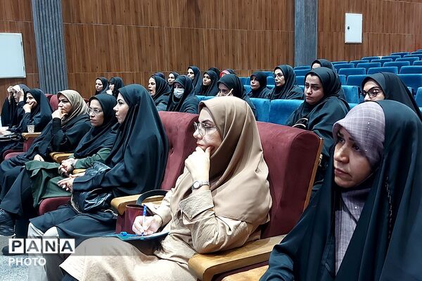 دومین کارگاه توانمندسازی مربیان سازمان دانش‌آموزی کهریزک 
