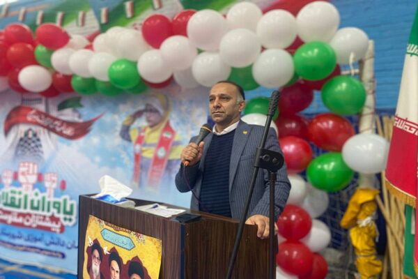یاوران انقلاب؛روشنای مسیر نوجوانان امروز
