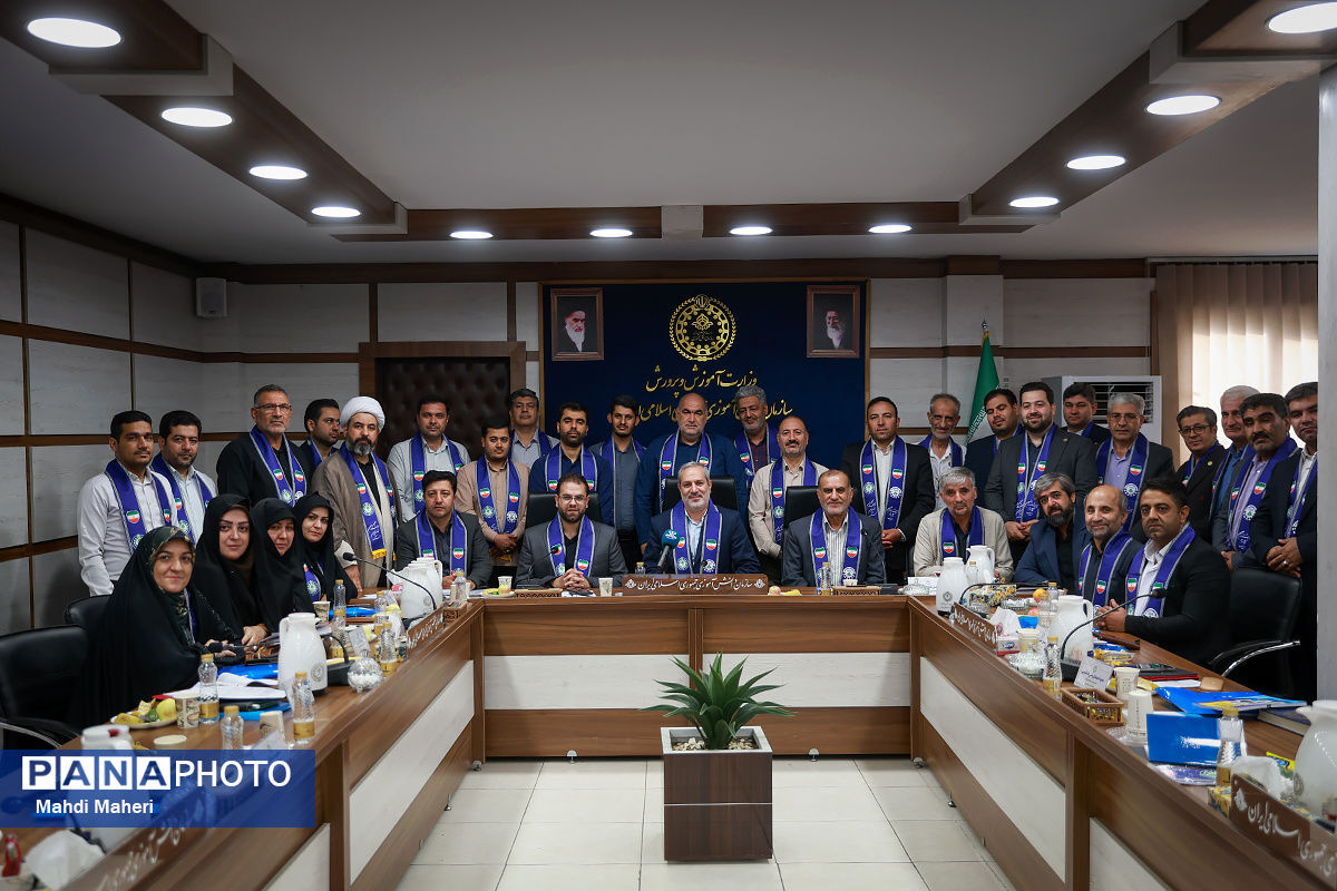 نشست هم‌اندیشی مدیران سازمان دانش‌آموزی به روایت تصویر