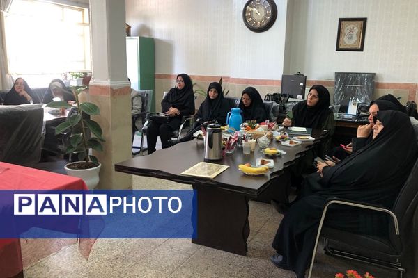 جلسه بررسی چالش‌ها و مسائل دانش‌آموزان با نیازهای ویژه 