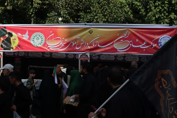 قدم به قدم در مسیر عاشقی اباعبدالله‌الحسین‌(ع)