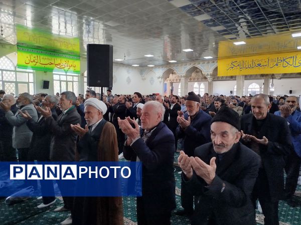 نماز جمعه در شهرستان کاشمر 