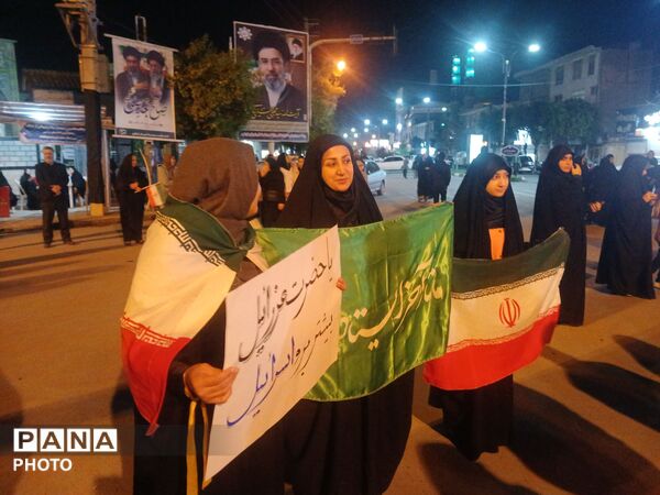 فرهنگیان و دانش آموزان گلستان همچنان پای میدان