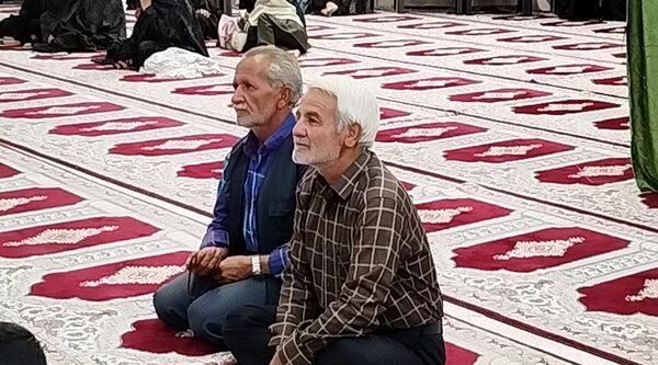 جلسه دهگردشی فرماندار کاشمر در روستای رزق آباد