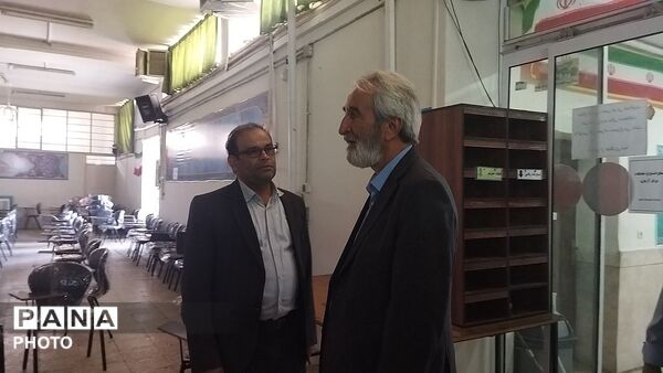 حضور  خیر مدرسه ساز نیشابوری در دبیرستان شاهد ابوذر غفاری