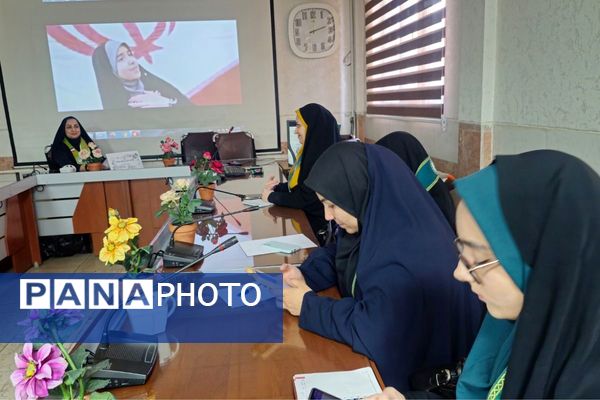 کارگاه آموزشی پیشتازان ویژه معاونین و مربیان پرورشی منطقه قرچک