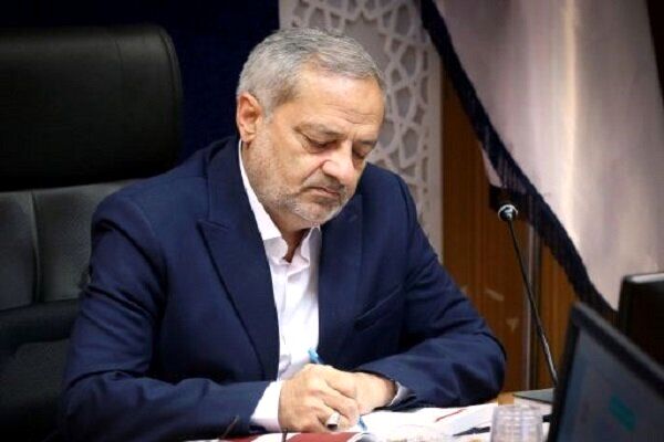 فرهنگیان و دانش‌آموزان باید از فرهنگ و هویت ایرانی ـ اسلامی پاسداری و نقش بی‌بدیلی در آگاهی نسل‌های آینده ایفا کنند