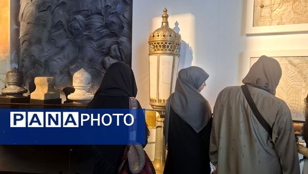 بازدید دانش‌آموزان کاروان عمره دختران از موزه مکه و مسیر تاریخی حدیبیه