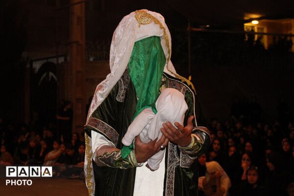 شکوه حماسه عاشورا در اجرای تئاتر شهادت حضرت امام حسین(ع) در نظرآباد