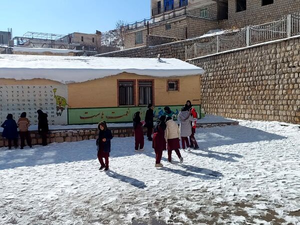 اولین برف پاییزی در شهرستان کوهرنگ