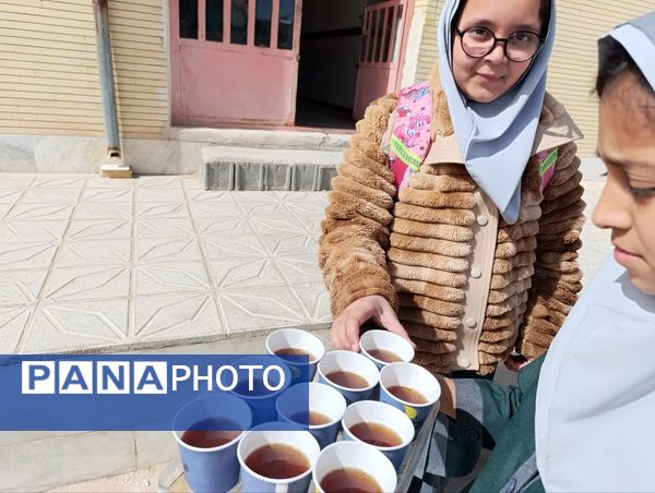 یاوران انقلاب در دبستان خدیجه کبری ابرکوه