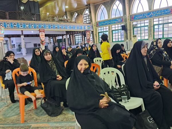 تکریم سلامت زائران اربعین در قائمشهر
