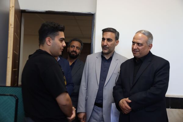 دیدار صمیمانه مدیر آموزش پرورش شهرستان‌های تهران با دانش‌آموزان اردوی مطالعاتی مدارس اسلامشهر