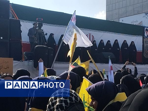 راهپیمایی 13آبان‌ در مشهدمقدس