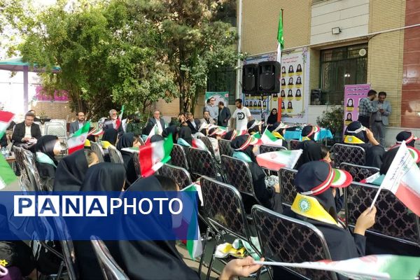 شوق مهر در دبیرستان دخترانه شهیدجوادجلالی ناحیه 3 شیراز