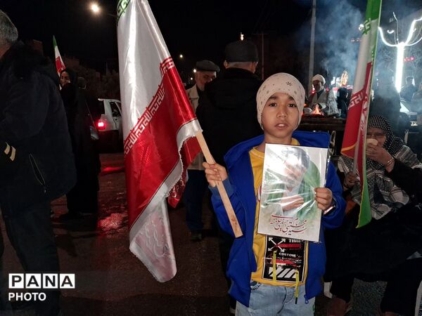  دهه نودی ها طراوت بخش اجتماعات شبانه در بلوار فضل نیشابور