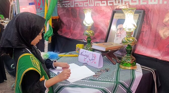 موکب‌های مذهبی در استقبال باشکوه زائران تشییع رهبر شهید