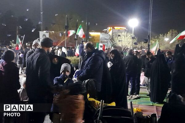 حضور معاون توسعه و پشتیبانی اداره کل آموزش و پرورش تهران در تجمعات شبانه میدان نماز شهرری 