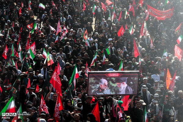 مراسم تشییع پیکر مطهر رهبر شهید انقلاب در تهران - 3