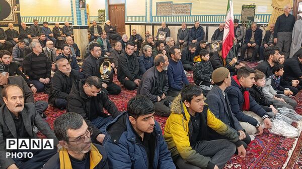 تجمع پرشور مردم اسکو در گرامیداشت شهادت مظلومانه امام خامنه‌ای (قدس‌سره)