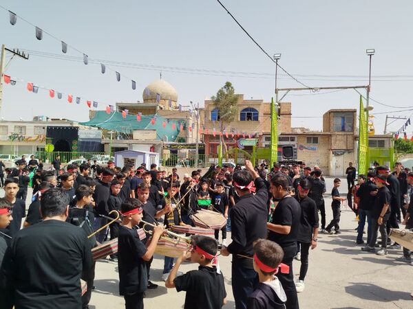 اجتماع بزرگ احلی من العسل در شهرستان برخوار