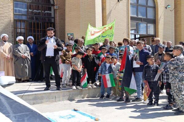 حضور پرشور مردم شهر تیتکانلو در راهپیمایی روز قدس 