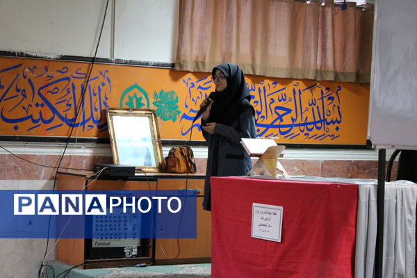 برگزاری جلسه اولیا مربیان در دبیرستان سردار شهید قاسم سلیمانی ناحیه 4 کرج