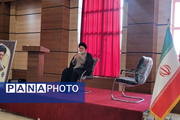 سمینار آموزشی دانشجویان دانشگاه فرهنگیان در بهارستان‌دو