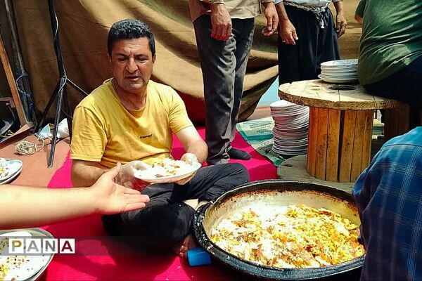  موکب شهدا فیروزکوه در کربلا میزبان زائران اربعین 