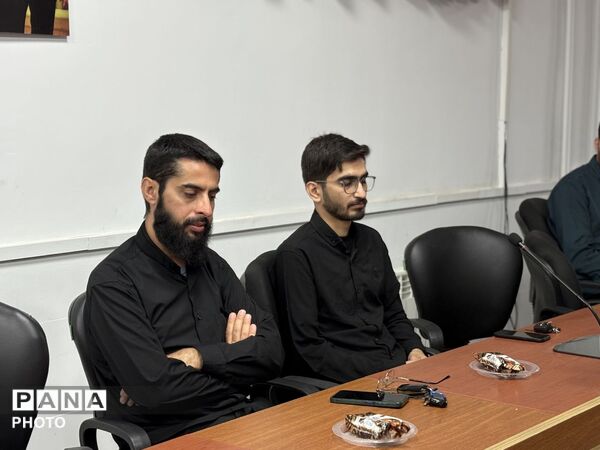 نشست هماهنگی مراسم استانی «احلی من العسل» در اسلامشهر