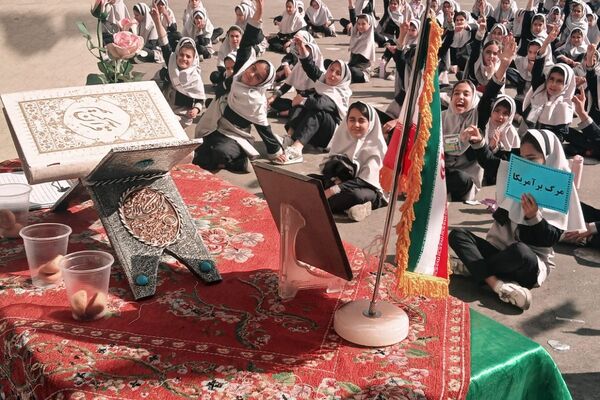 برگزاری مراسم روز دانش‌آموز در مدارس بهارستان‌دو