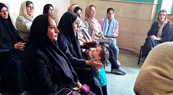 کارگاه آموزشی تاب آوری و مدیریت هیجانات در کودکان در شهریار