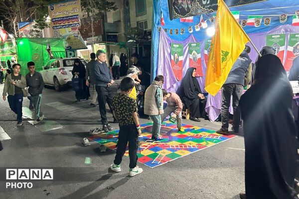 حضور پرشور مسئولین متعهد در غرفه‌ فرهنگیان