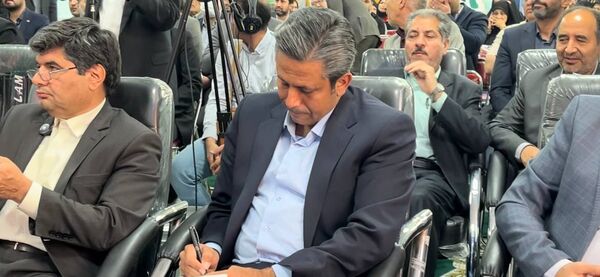 افتتاح پنل خورشیدی ۴۰ کیلوواتی در اداره آموزش و پرورش ناحیه ۷ مشهد