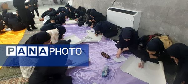 نقاشی همگانی در آخرین روز های سال 1403 در دبیرستان دخترانه معلم