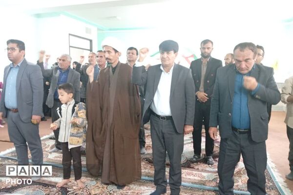 مراسم چهلمین روز شهدای دانش‌آموز و جنگ رمضان در دبیرستان پروین اعتصامی قلعه رئیسی