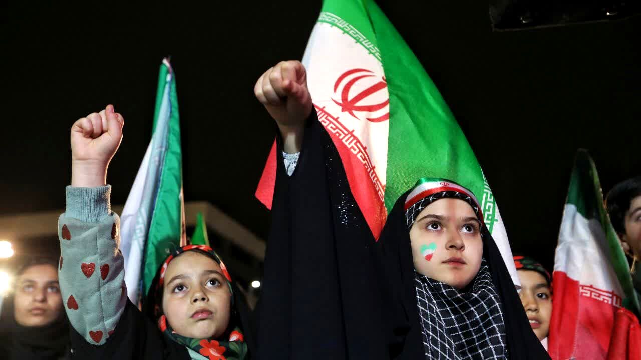 سنگر دفاع از انقلاب خالی نمی‌ماند