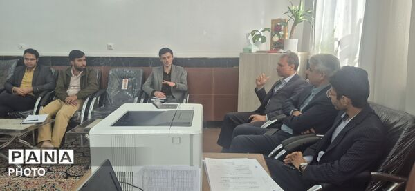 دیدار مدیر آموزش و پرورش کاشمر با مدیران و کارکنان کانونهای فرهنگی تربیتی کاشمر
