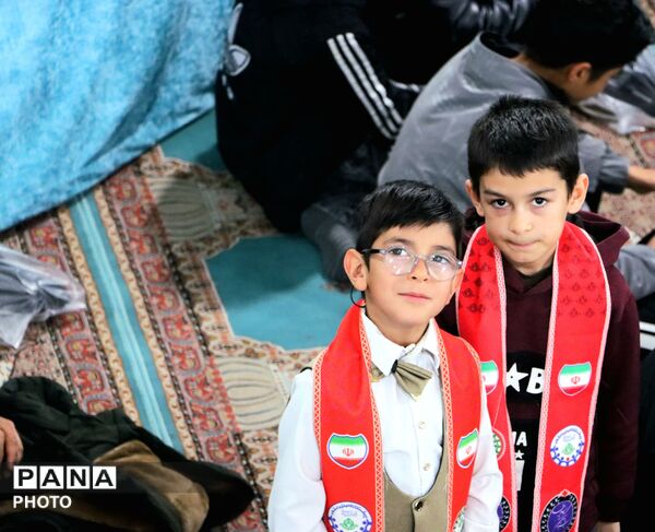 چهلمین روز شهادت دانش آموزان دبستان میناب و رهبر قائد امت 